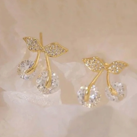 ✨ FREE Cherry Fruit Rhinestone Shine Peasant Minimal Modern Boho Earrings - Picture 3 of 3